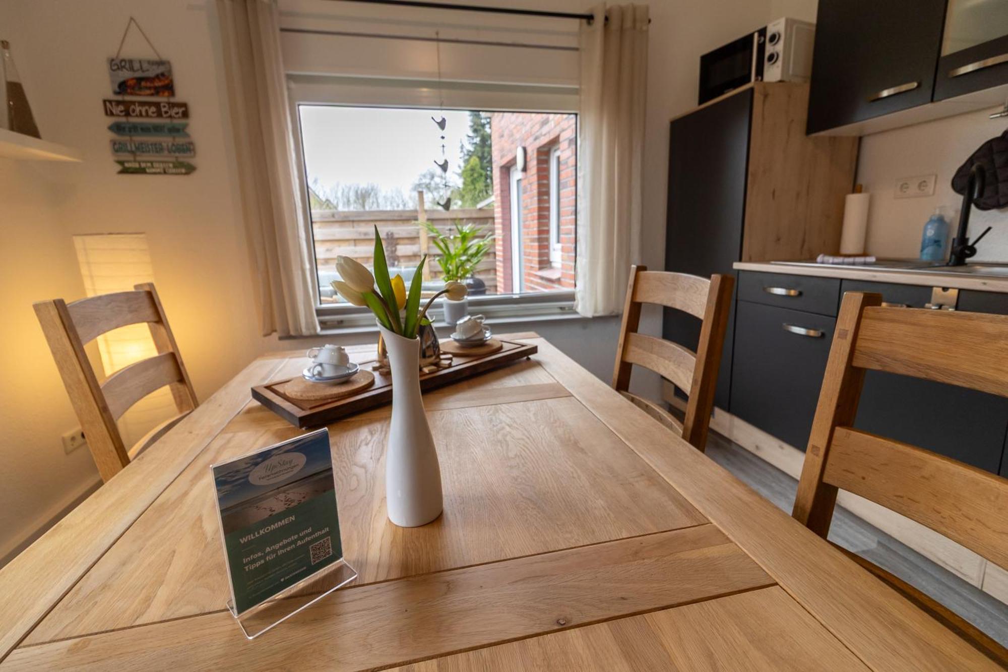 Ferienwohnung Ant Dopke Krummhörn Buitenkant foto