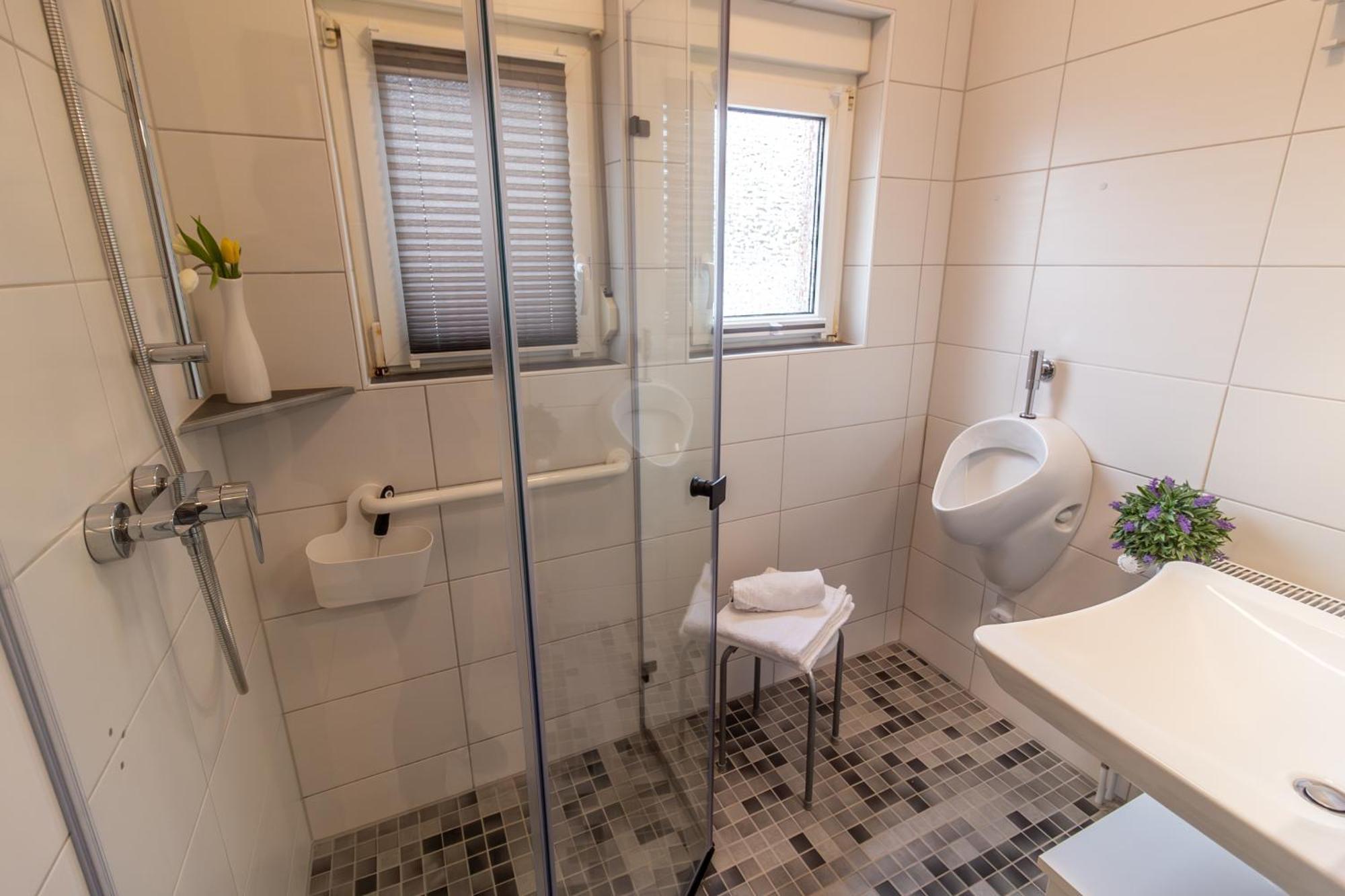 Ferienwohnung Ant Dopke Krummhörn Buitenkant foto