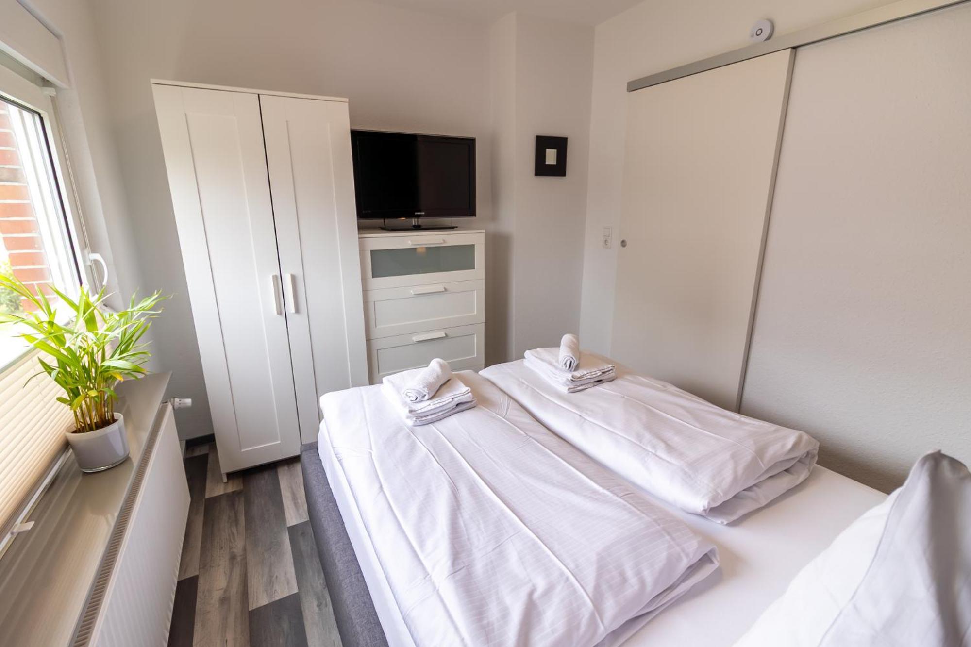 Ferienwohnung Ant Dopke Krummhörn Buitenkant foto